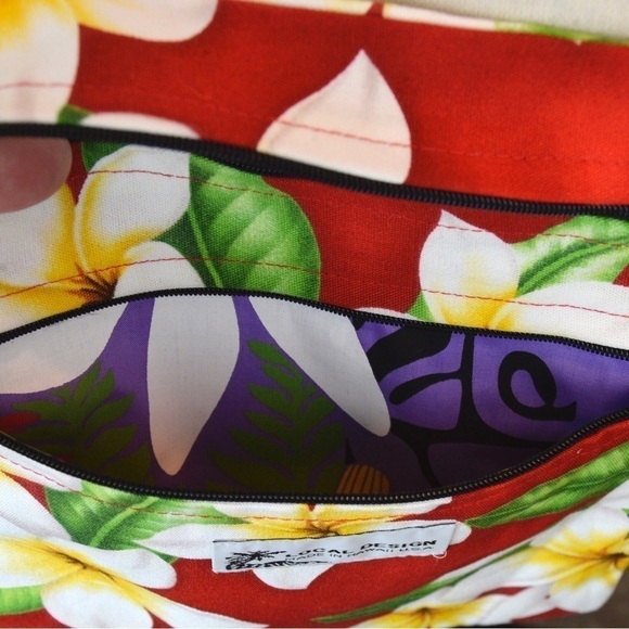 Local Design MADE IN HAWAII Cotton Crossbody Bag, Plumeria Design - Picture 5 of 11